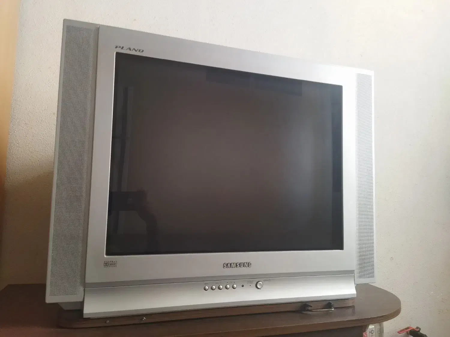 تلویزیون 29 اینچ|تلویزیون و پروژکتور|اصفهان, علی قلی آقا|دیوار