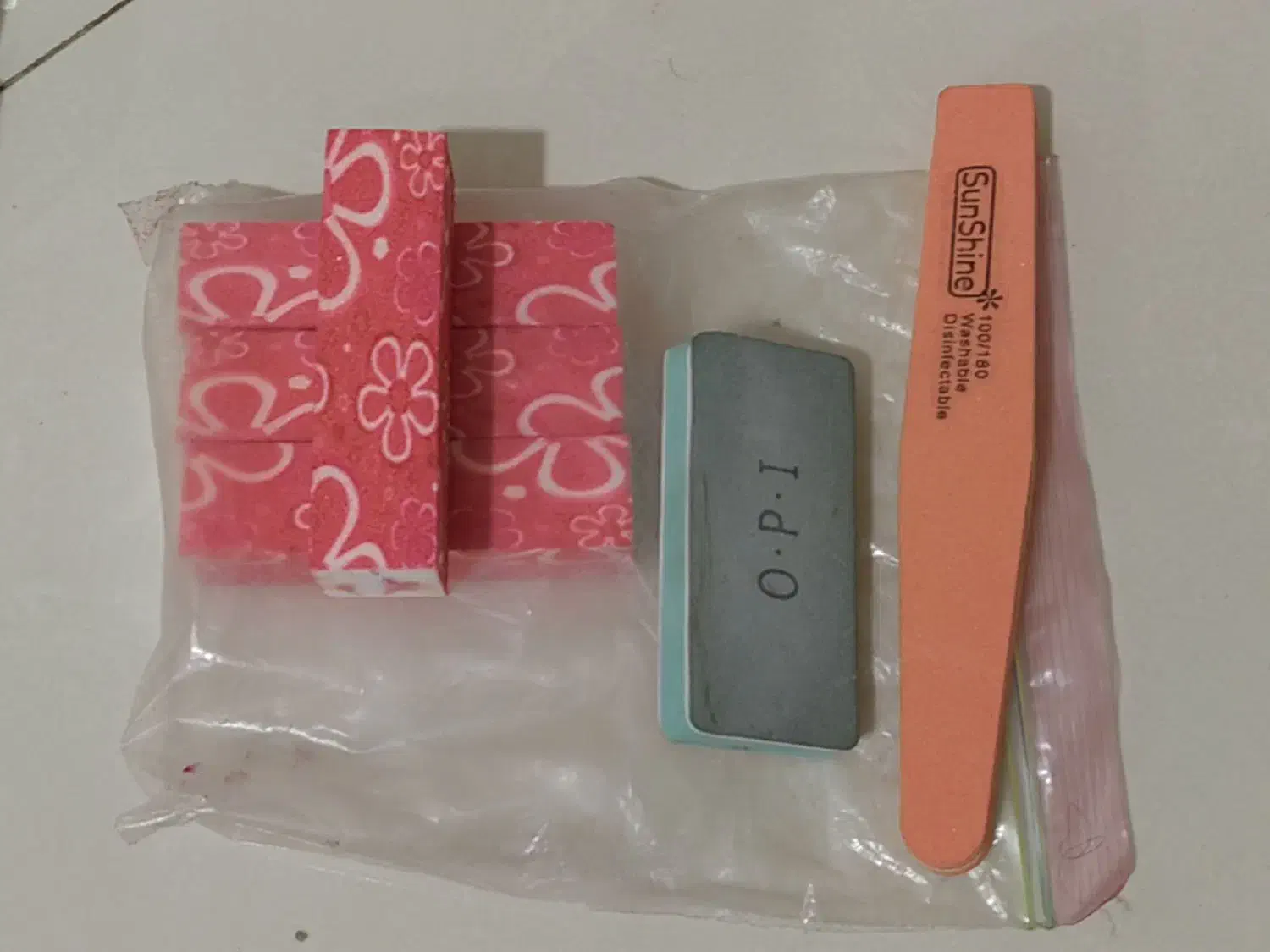 لوازم کاشت ناخن|آرایشگاه و سالن‌های زیبایی|شاهین‌شهر, عطار|دیوار