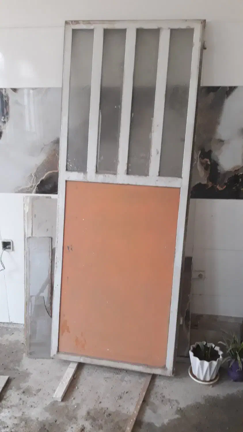 درب|مصالح و تجهیزات ساختمان|دورود, |دیوار