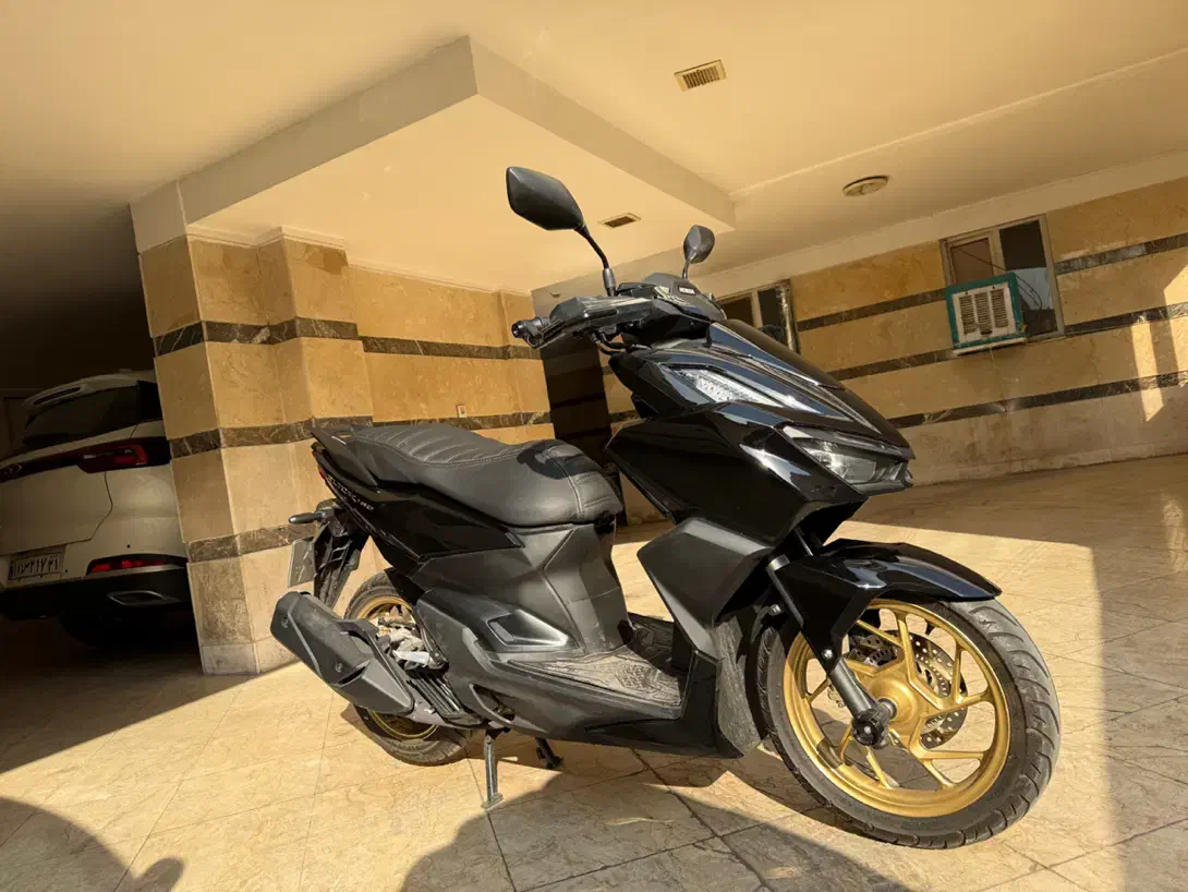 Click 160|موتورسیکلت|تهران, سعادت‌آباد|دیوار