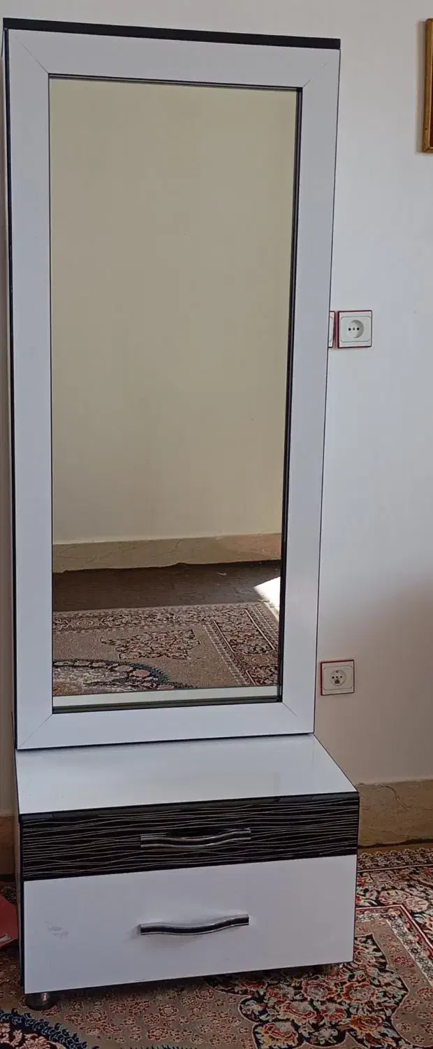 کمد و اینه قدی|جاکفشی، کمد، دراور|خرم‌آباد, |دیوار