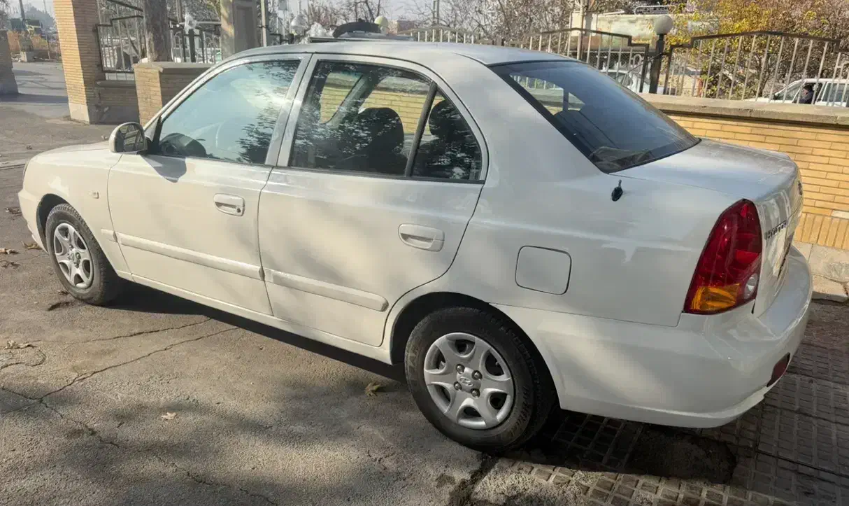 هیوندا ورنا عتیقه|خودرو سواری و وانت|اردبیل, |دیوار