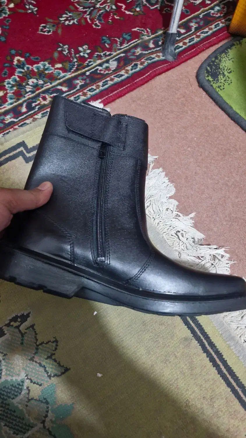 نیم بوت مردانه|کیف، کفش، کمربند|پرند, فاز ۱|دیوار