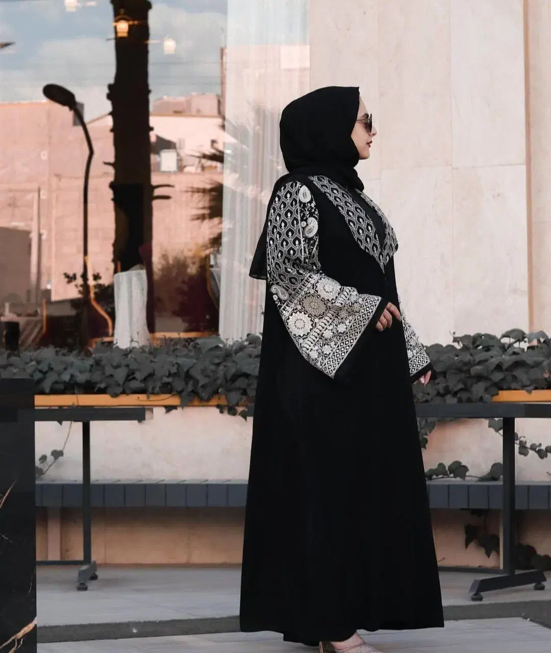 عبا،نو|لباس|رباطکریم, رباطکریم|دیوار