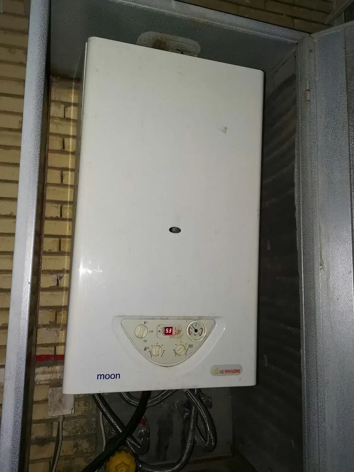 نصب و تعمیر انواع پکیج گازی دیواری ،آبگرمکن|خدمات پیشه و مهارت|شاهینشهر, شهرک میلاد|دیوار