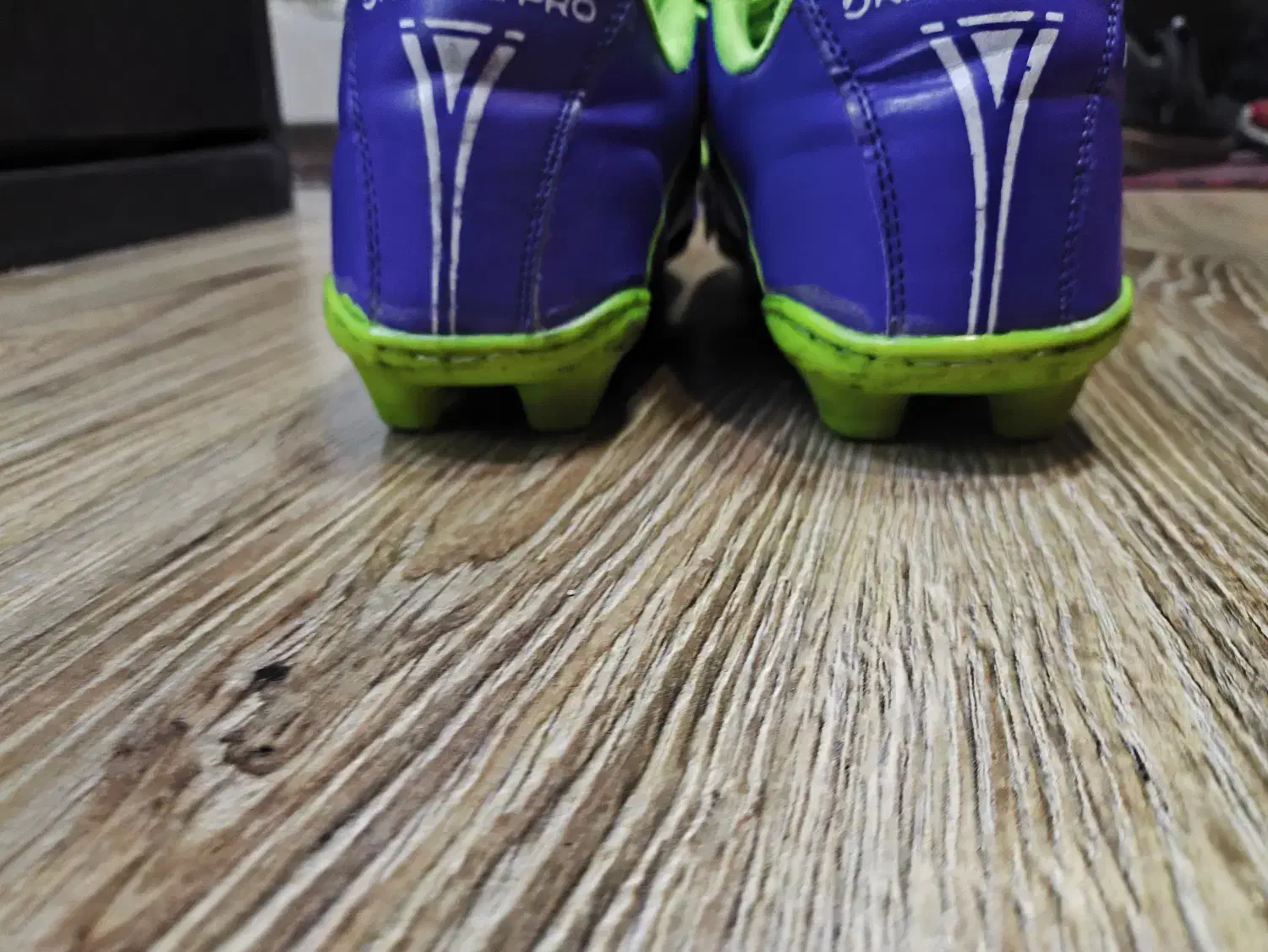 فروش کفش آدیداس مخصوص فوتبال|کیف، کفش، کمربند|تهران, سعادتآباد|دیوار