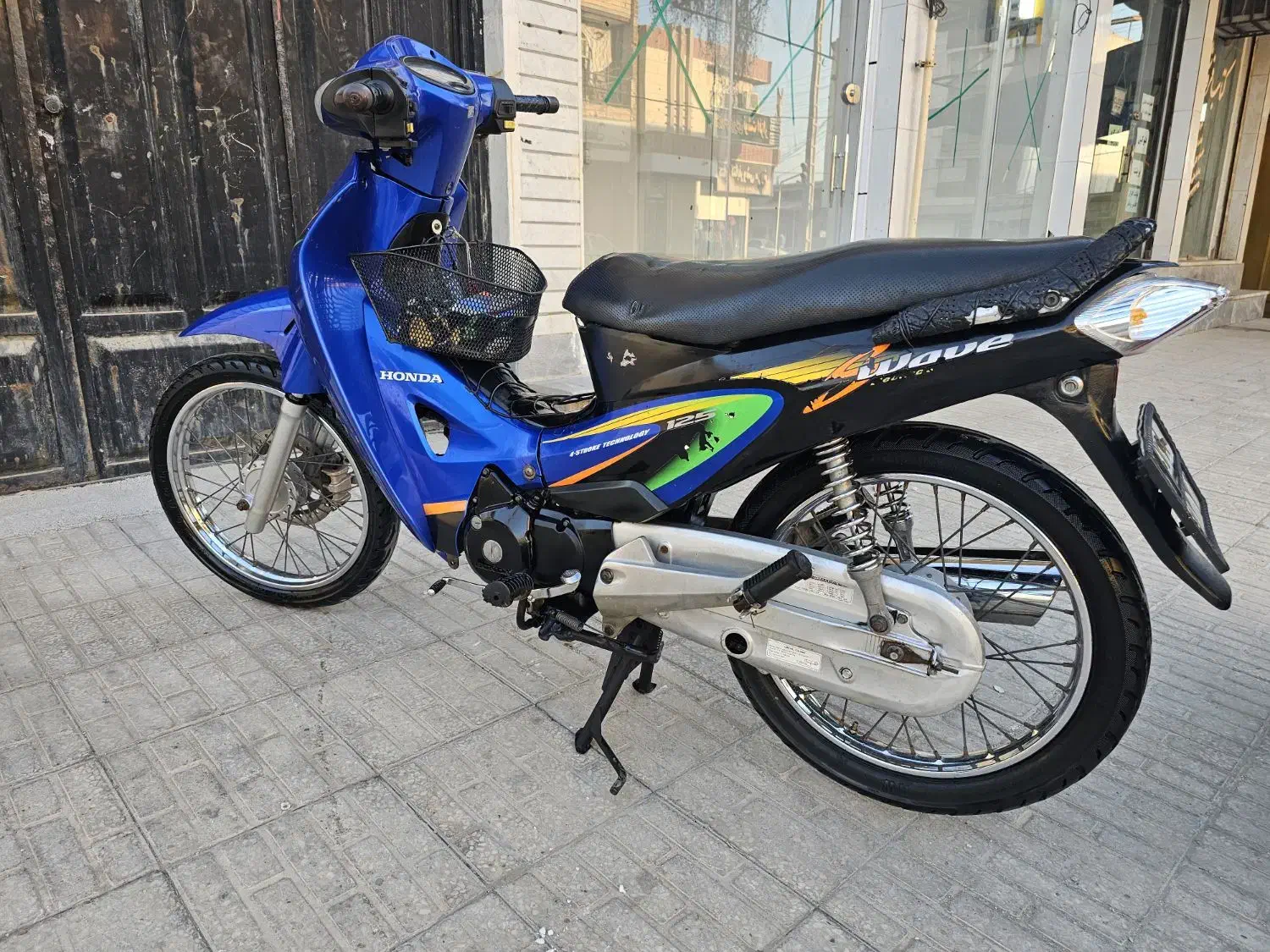 هندا ویو ژاپن مدل ۸۹ تمام فابریک دست اول|موتورسیکلت|دیلم, |دیوار