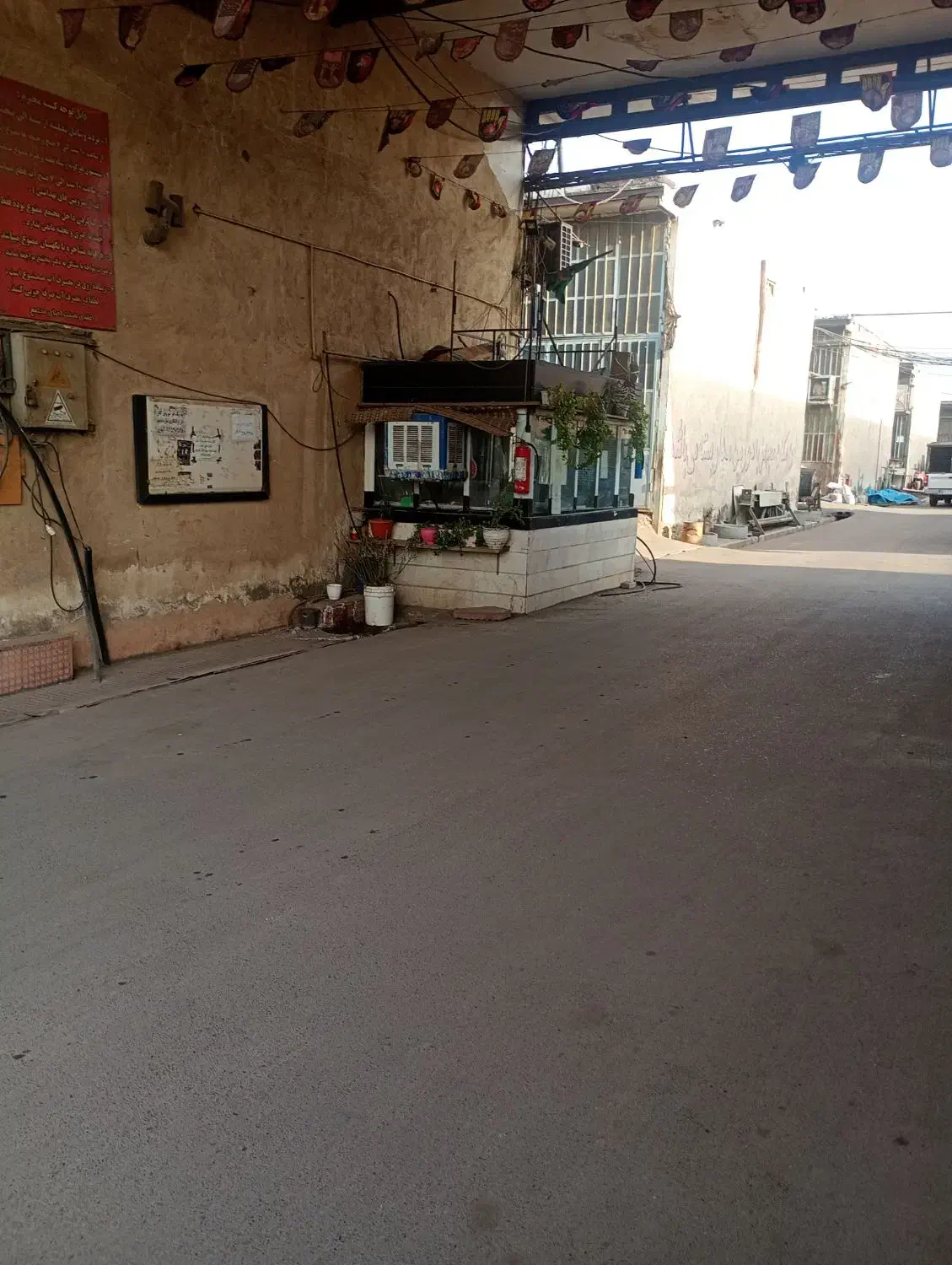 نگهبان مجتمع صنعتی|استخدام سرایداری و نظافت|قیامدشت - خاورشهر, |دیوار