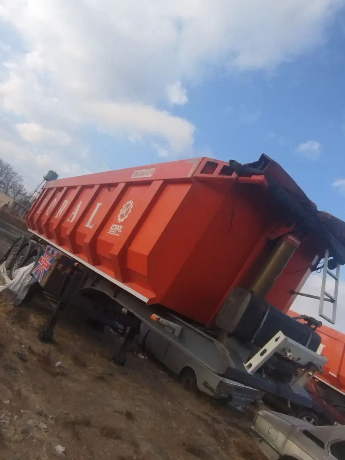 تریلی|خودرو سنگین|بروجرد, |دیوار