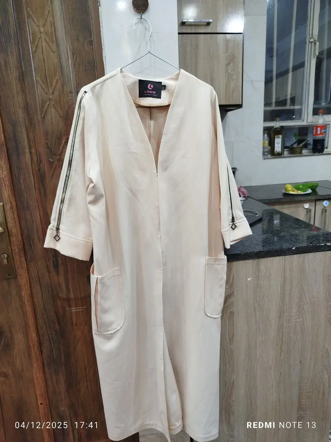 مانتو|لباس|کاشمر, |دیوار