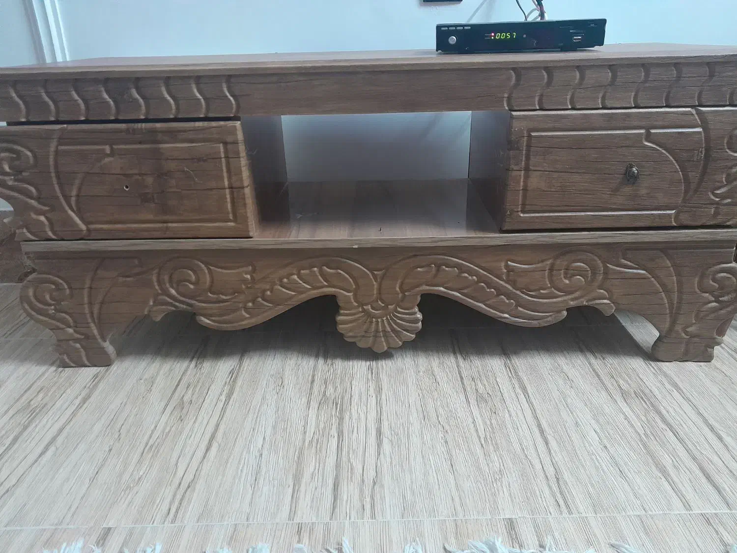 میز بسیار زیبا|میز تحریر و کامپیوتر|تربت جام, حافظ|دیوار