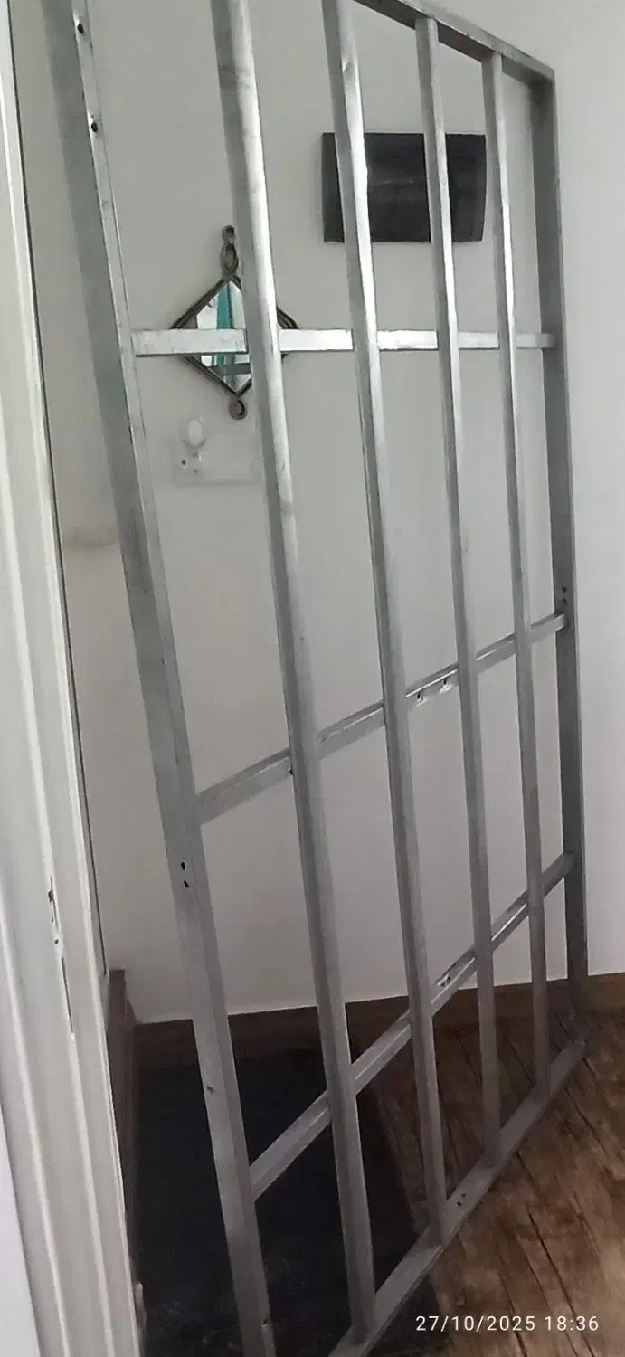 نرده زیر تخت|تخت و سرویس خواب|تالش, تالش|دیوار