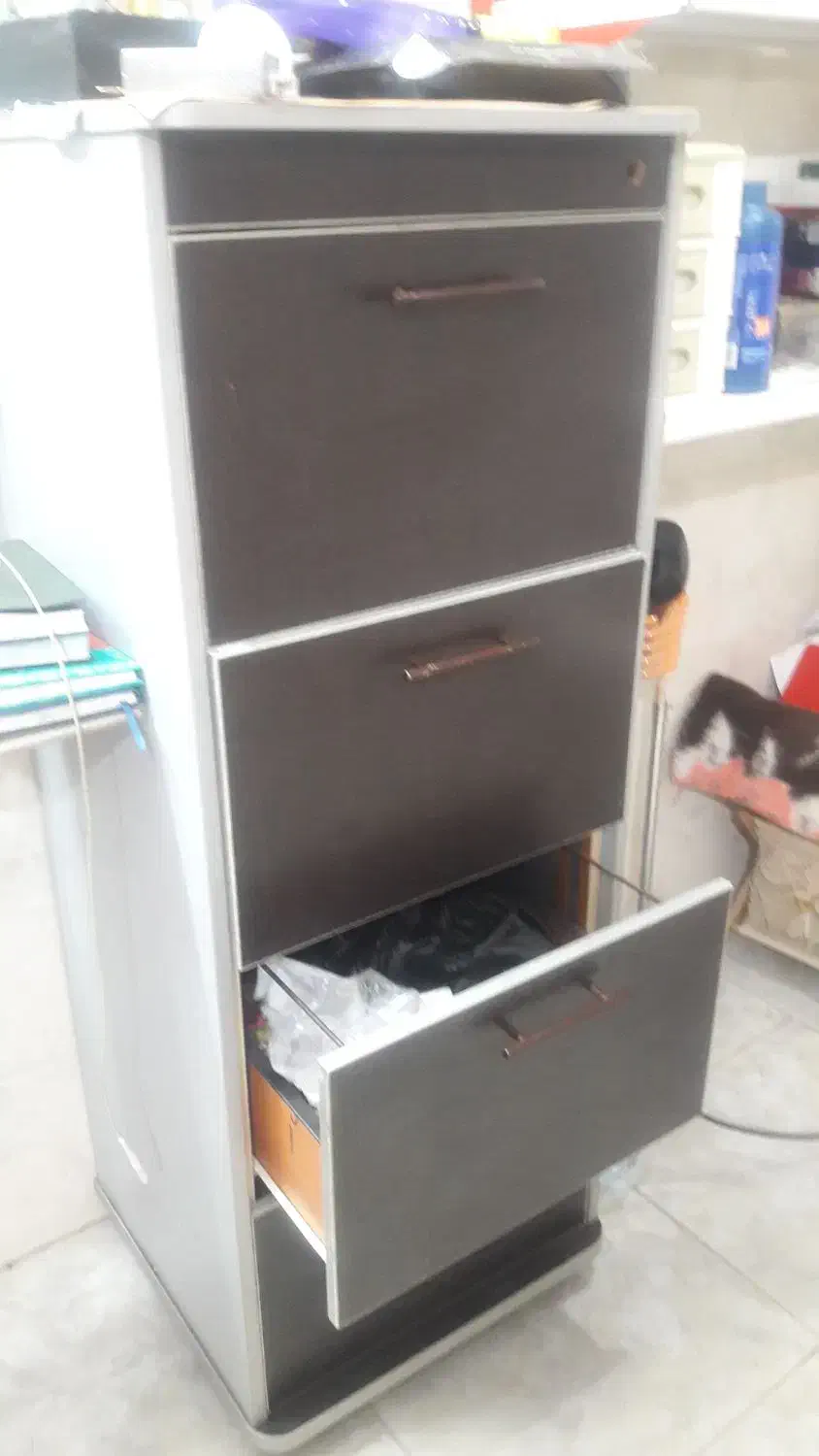 کمد چهار کشو بزرگ|مبلمان اداری|بندرعباس, |دیوار