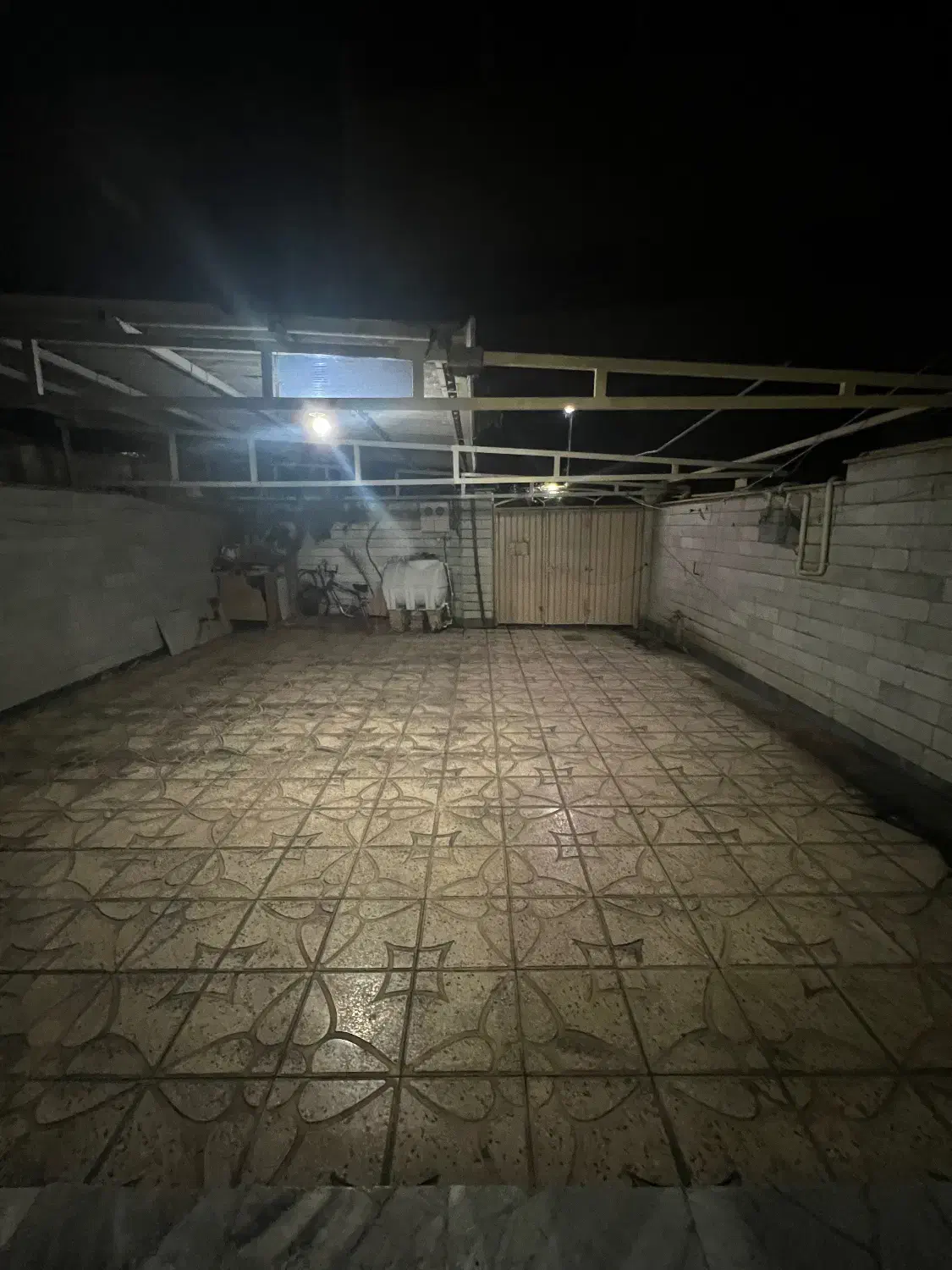 اجازه واحد مسکونی ویلایی درهشتگردقدیم|اجارهٔ خانه و ویلا|هشتگرد, مدرس|دیوار