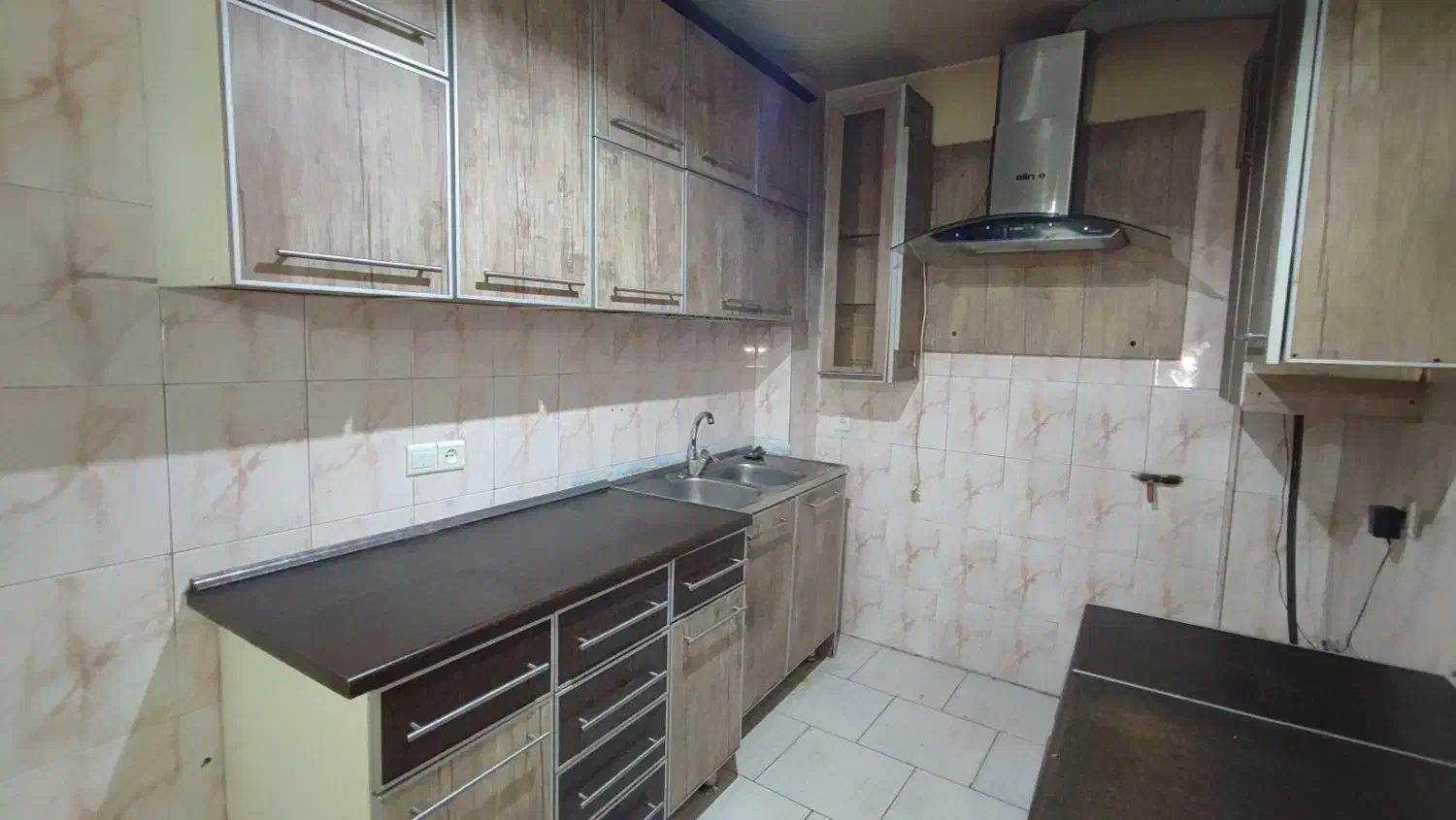 ۶۱ متری بسیار خوش نقشه