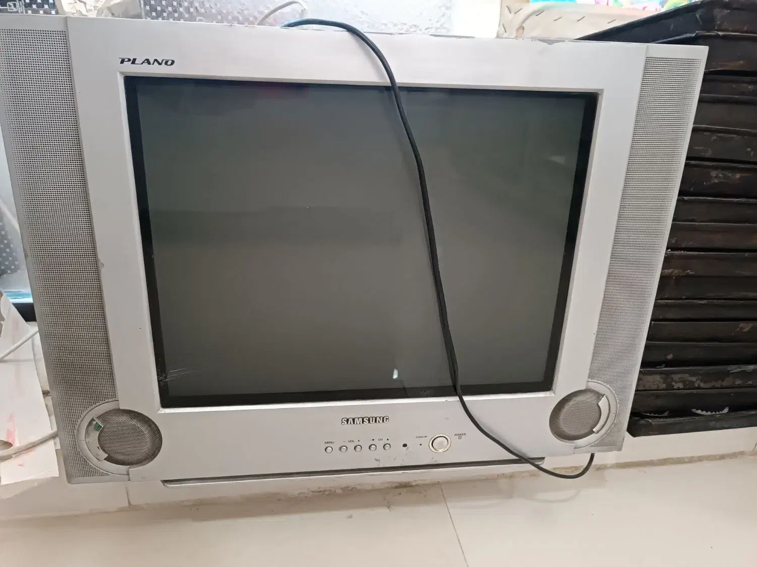 تلوزیون|تلویزیون و پروژکتور|قره چای, |دیوار