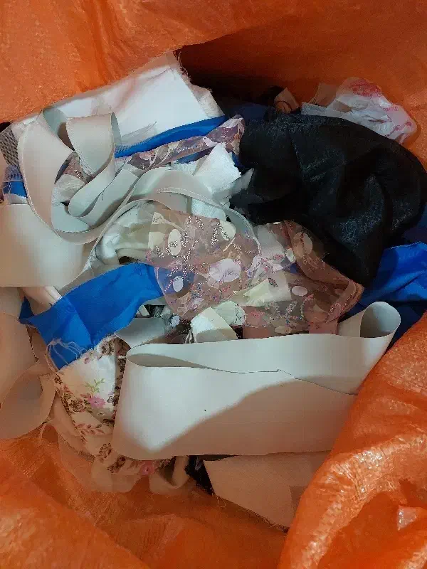 پارچه|لوازم خیاطی و بافتنی|علیآباد کتول, |دیوار