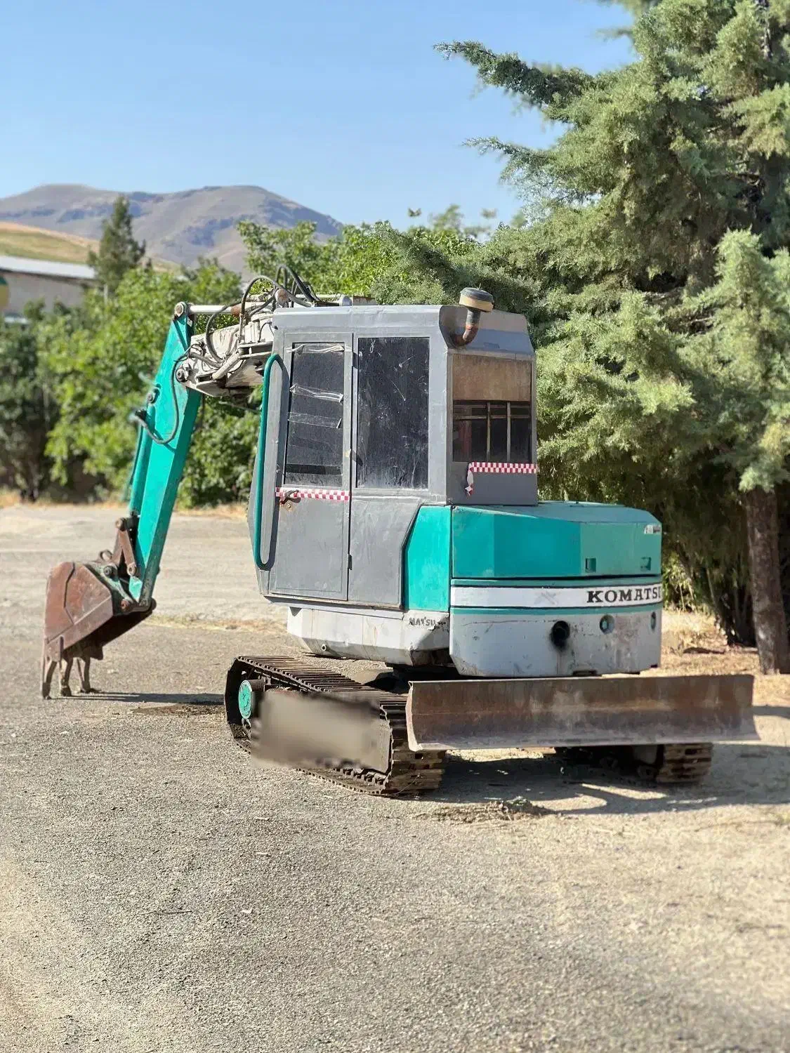 مینی بیل کوماتسو خوش قیمت تماس بگیرید|خودرو سنگین|تهران, لاله زار|دیوار