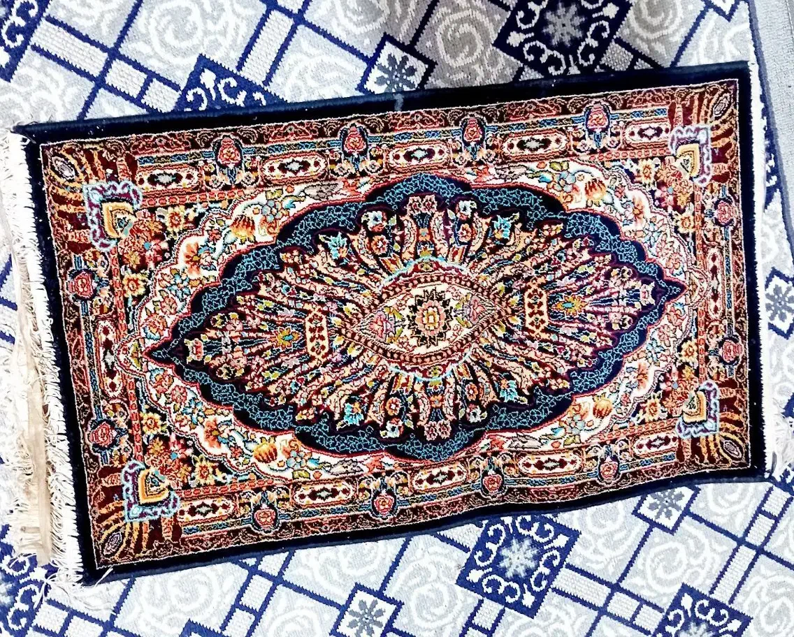 پادری فرش مشهد سالم جنس قدیم|پادری|مشهد, پورسینا|دیوار