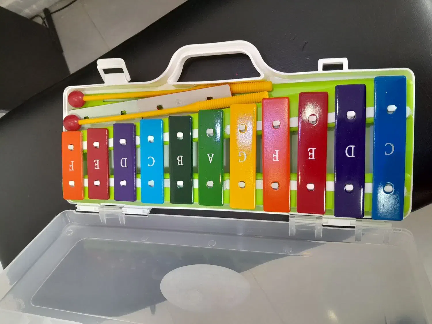 بلز فروزنده|اسباب‌‌بازی|شاهین‌شهر, خبرنگار|دیوار