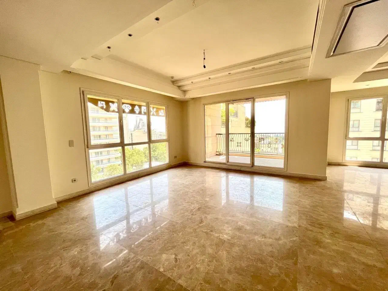 ۱۹۰متر‌برج باغ ثارالله۳ جهت ‌نور و ویو فول ‌مشاعات|فروش آپارتمان|تهران, ولنجک|دیوار