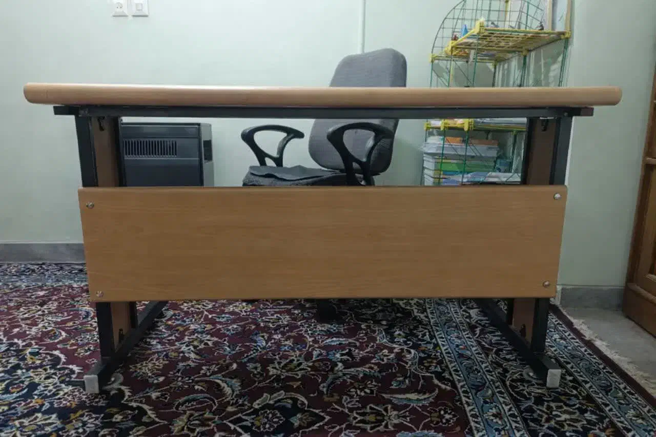 میز تحریر|میز تحریر و کامپیوتر|فولادشهر, فولادشهر|دیوار