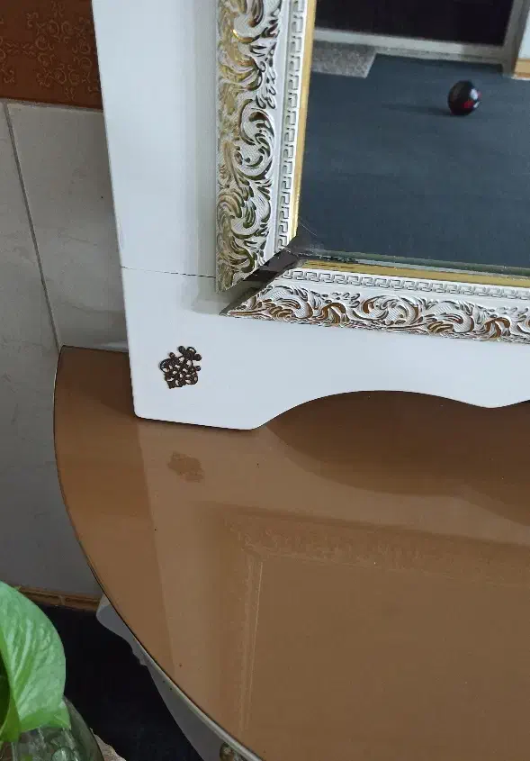 آینه کنسول|آینه|سبزوار, هویزه|دیوار