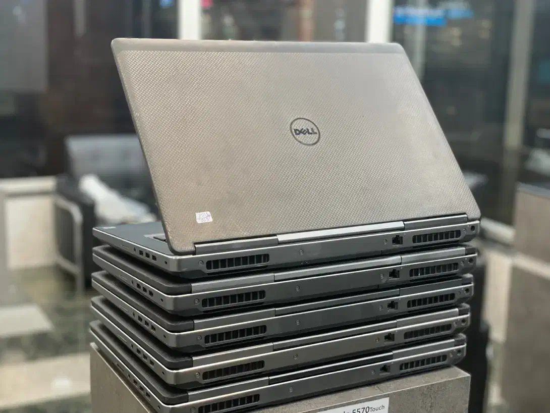 لپ تاپ 8 گیگ گرافیک رندرنیگ مدل DELL 7710/7720|رایانه همراه|تهران, فلسطین (میدان انقلاب)|دیوار