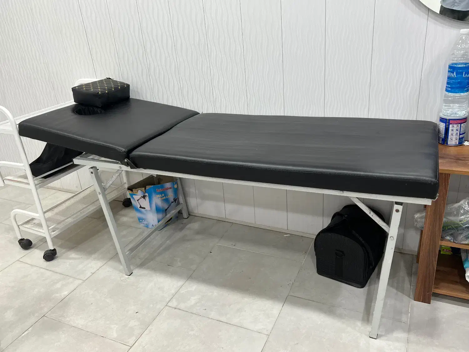 تخت فیشال|آرایشگاه و سالن‌های زیبایی|بندرعباس, |دیوار