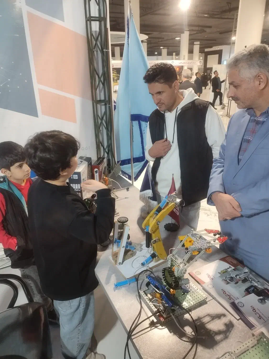 آموزش تخصصی رباتیک با گواهینامه رسمی|خدمات آموزشی|بجنورد, |دیوار