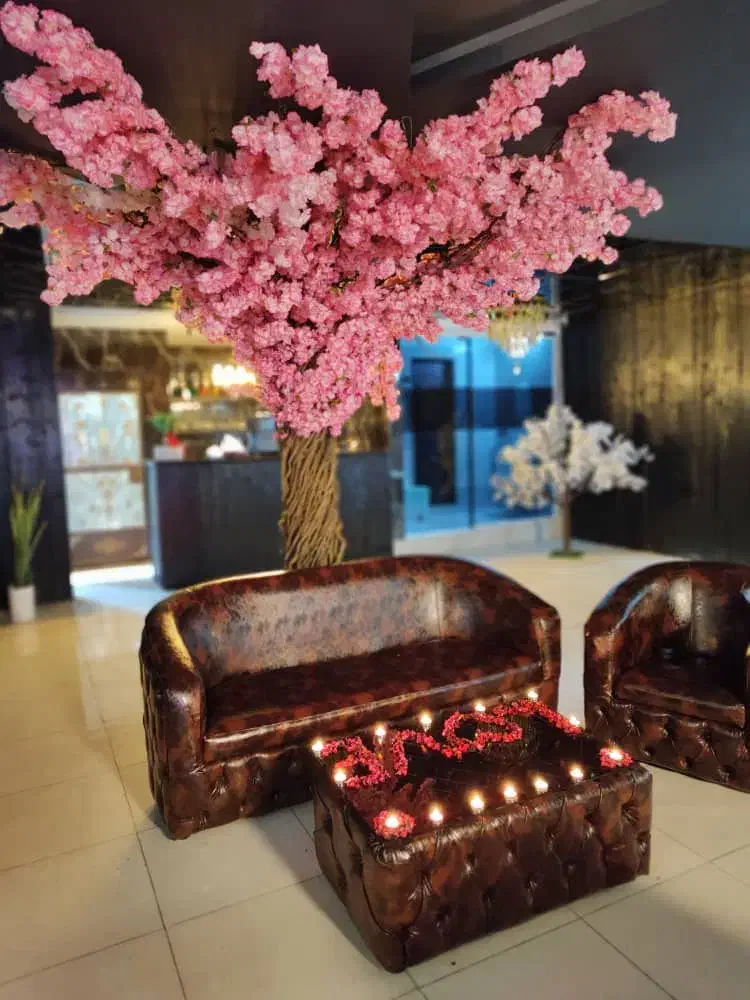 باریستا و سری زن قلیان|استخدام خدمات فروشگاه و رستوران|قرچک, پارس سرام|دیوار