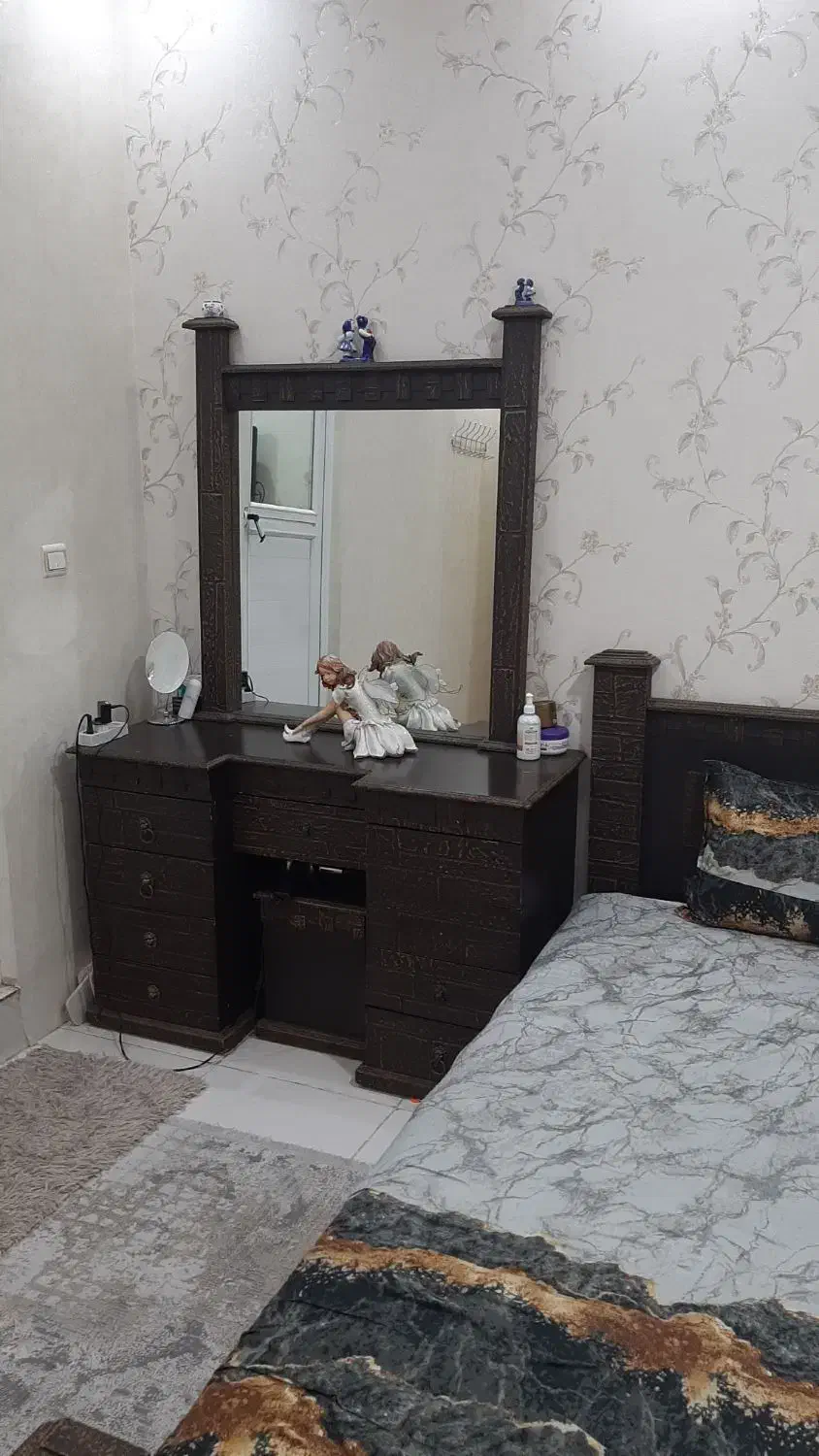 سرویس خواب|تخت و سرویس خواب|قم, عمار یاسر|دیوار