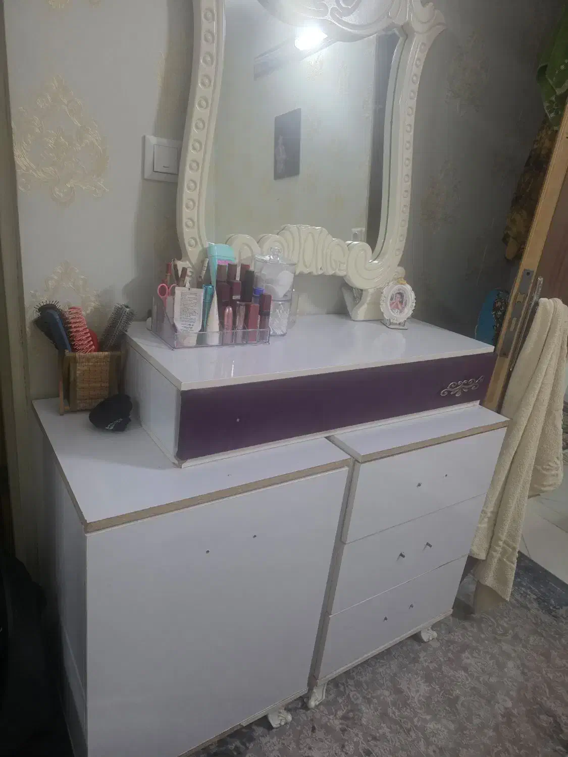 سرویس خواب|تخت و سرویس خواب|ورامین, ورامین|دیوار