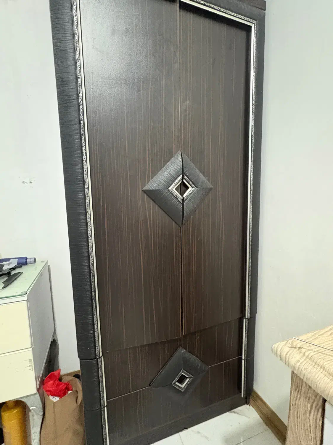 کمد|جاکفشی، کمد، دراور|اسلام‌شهر, شهرک انبیا|دیوار