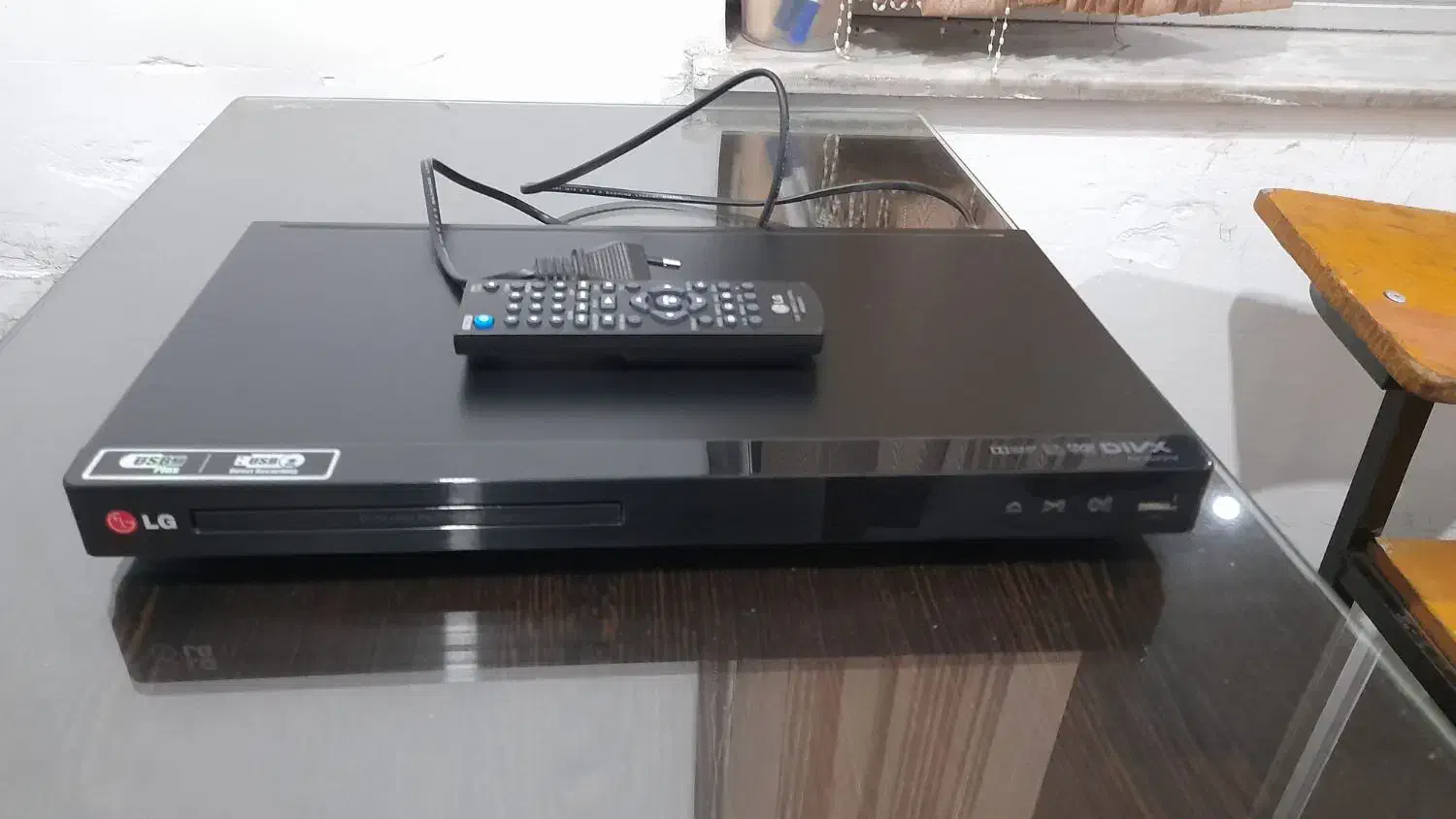۳ عدد دی وی دی LG و یک عدد دی وی دی دنا|پخشکننده DVD و ویدیو|لنگرود, |دیوار