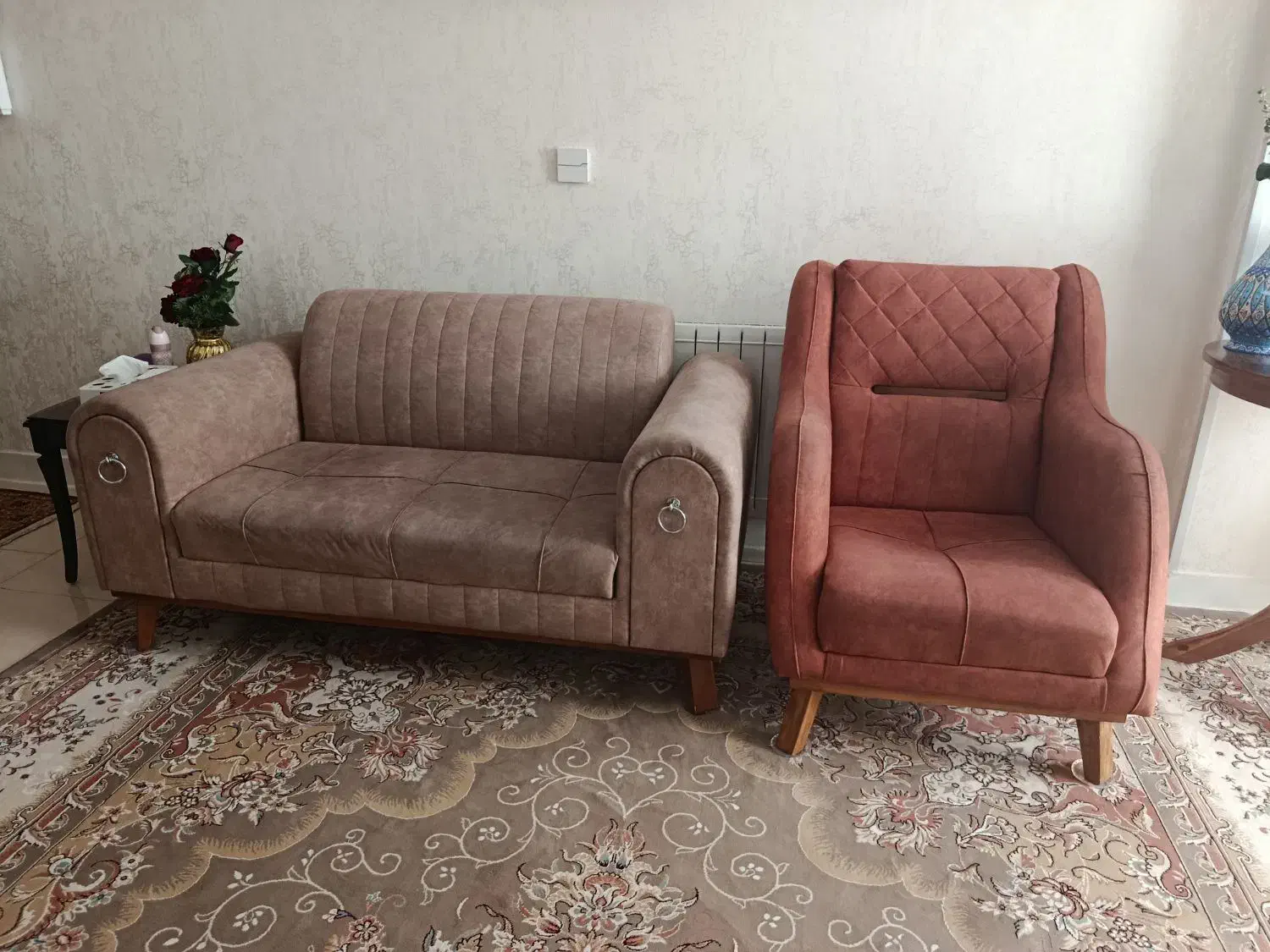 مبلمان|مبلمان خانگی و میز عسلی|مهاجران, |دیوار