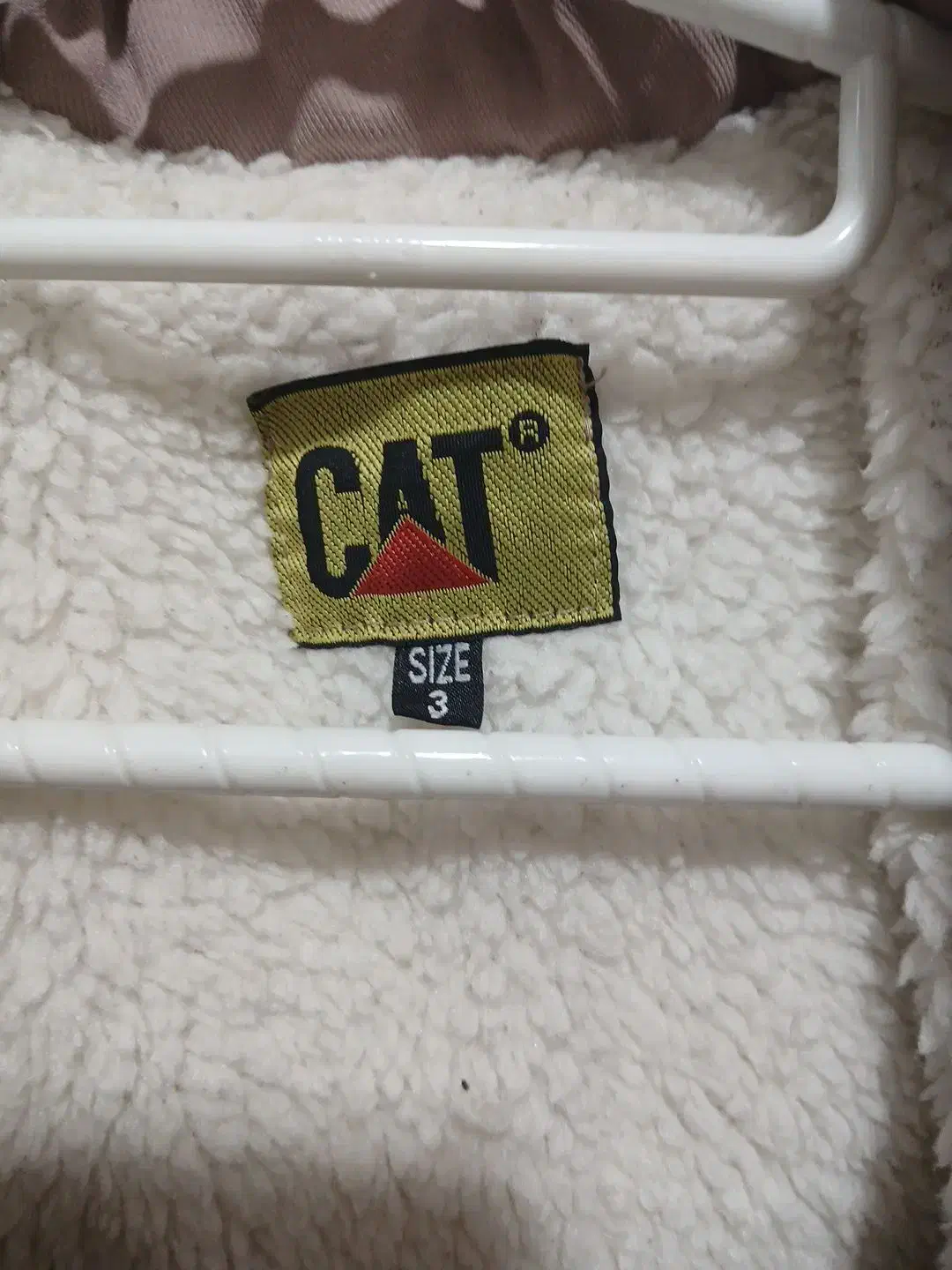 کاپشن بچگانه|کفش و لباس بچه|آستانه اشرفیه, |دیوار