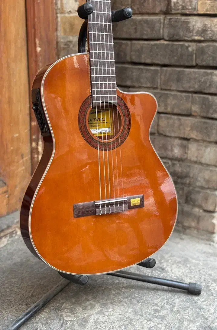 گیتار Martinez|گیتار، بیس، امپلیفایر|تهران, فردوسی|دیوار