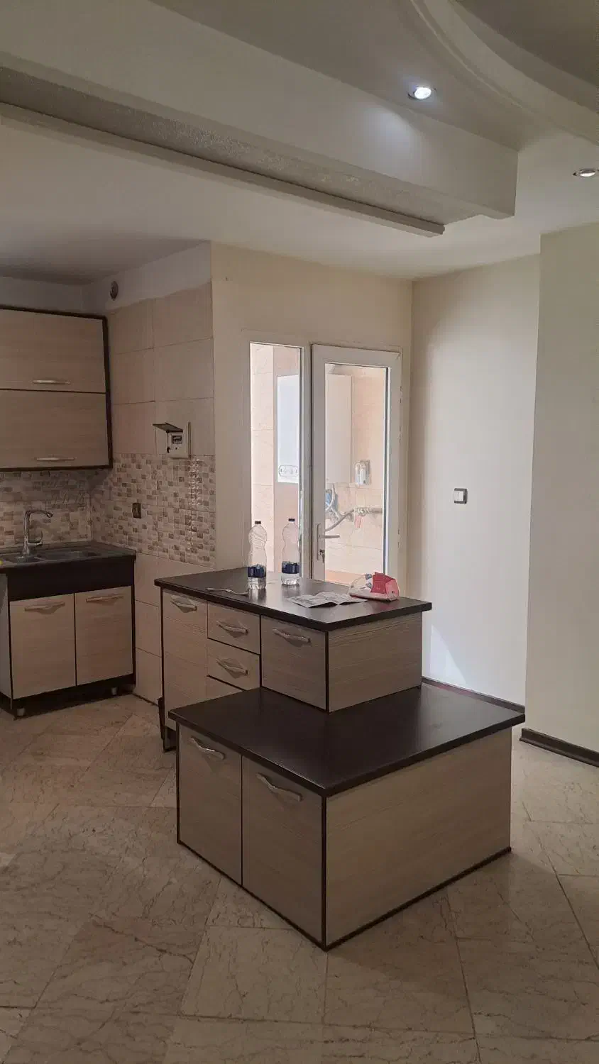 کابینت mdf دست دوم / ۸متر / همراه گاز و هود و سینک|کتابخانه، شلف، قفسه‌های دیواری|تهران, ارم|دیوار