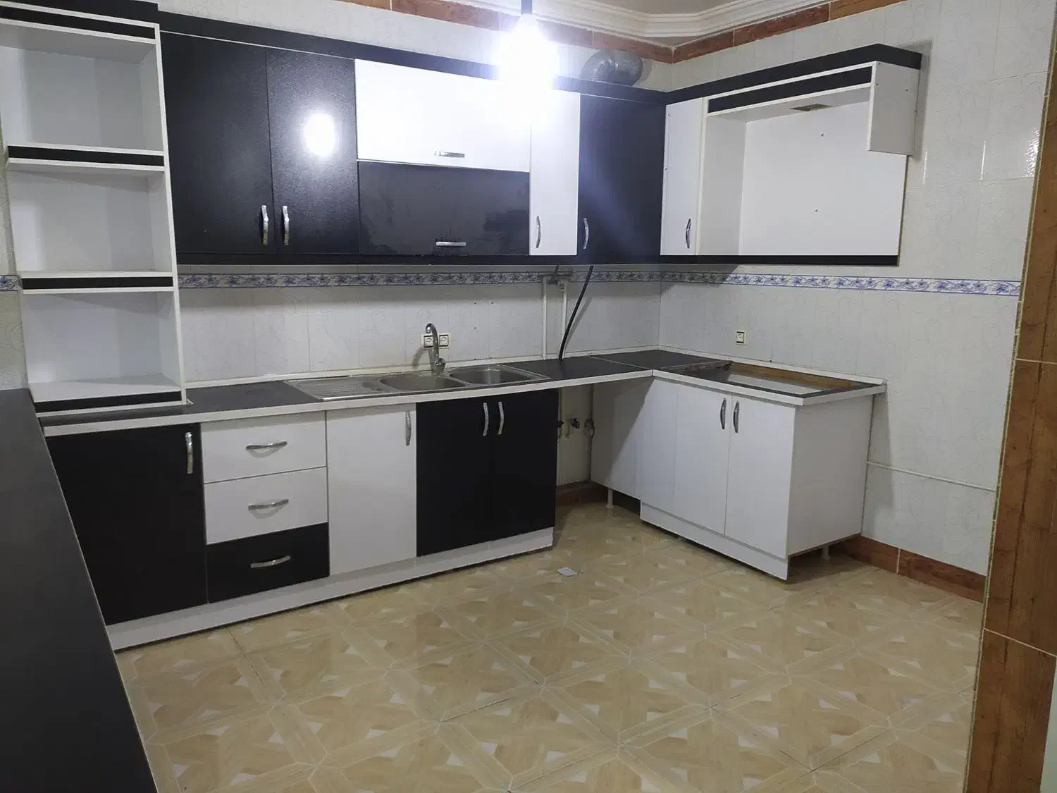 اجاره منزل مسکونی دربست شهرک ولیعصر|اجارهٔ خانه و ویلا|آذرشهر, |دیوار