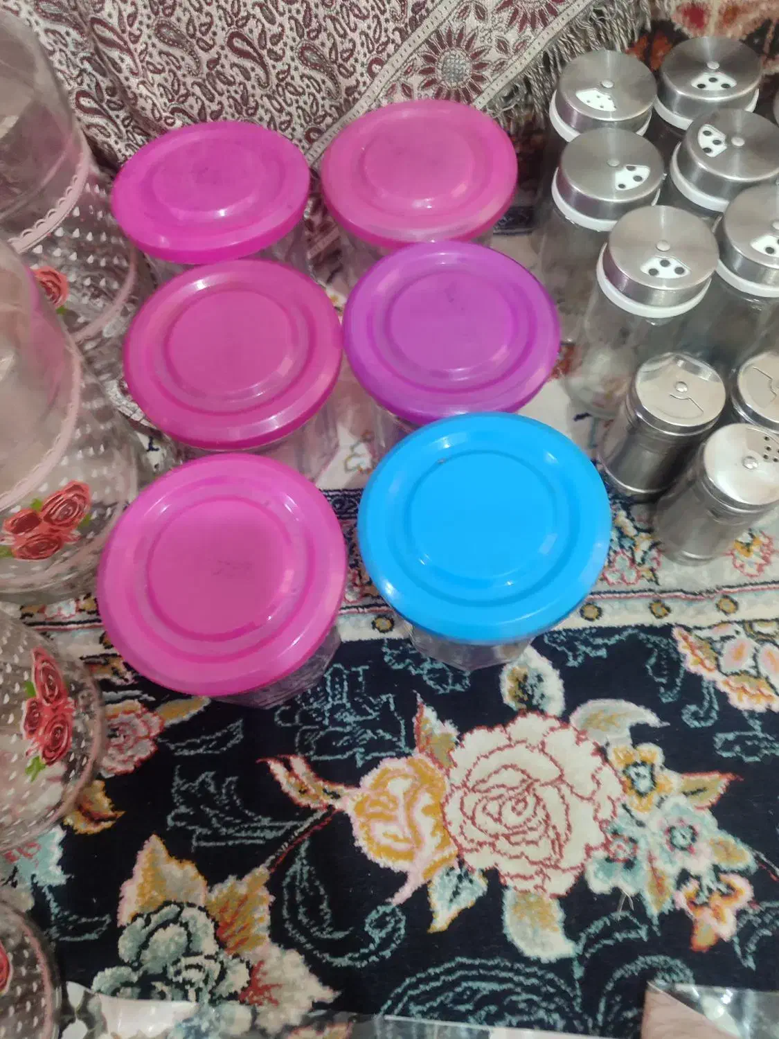 ظرف|ظروف نگهدارنده، پلاستیکی، یک‌بارمصرف|تهران, آهنگ|دیوار