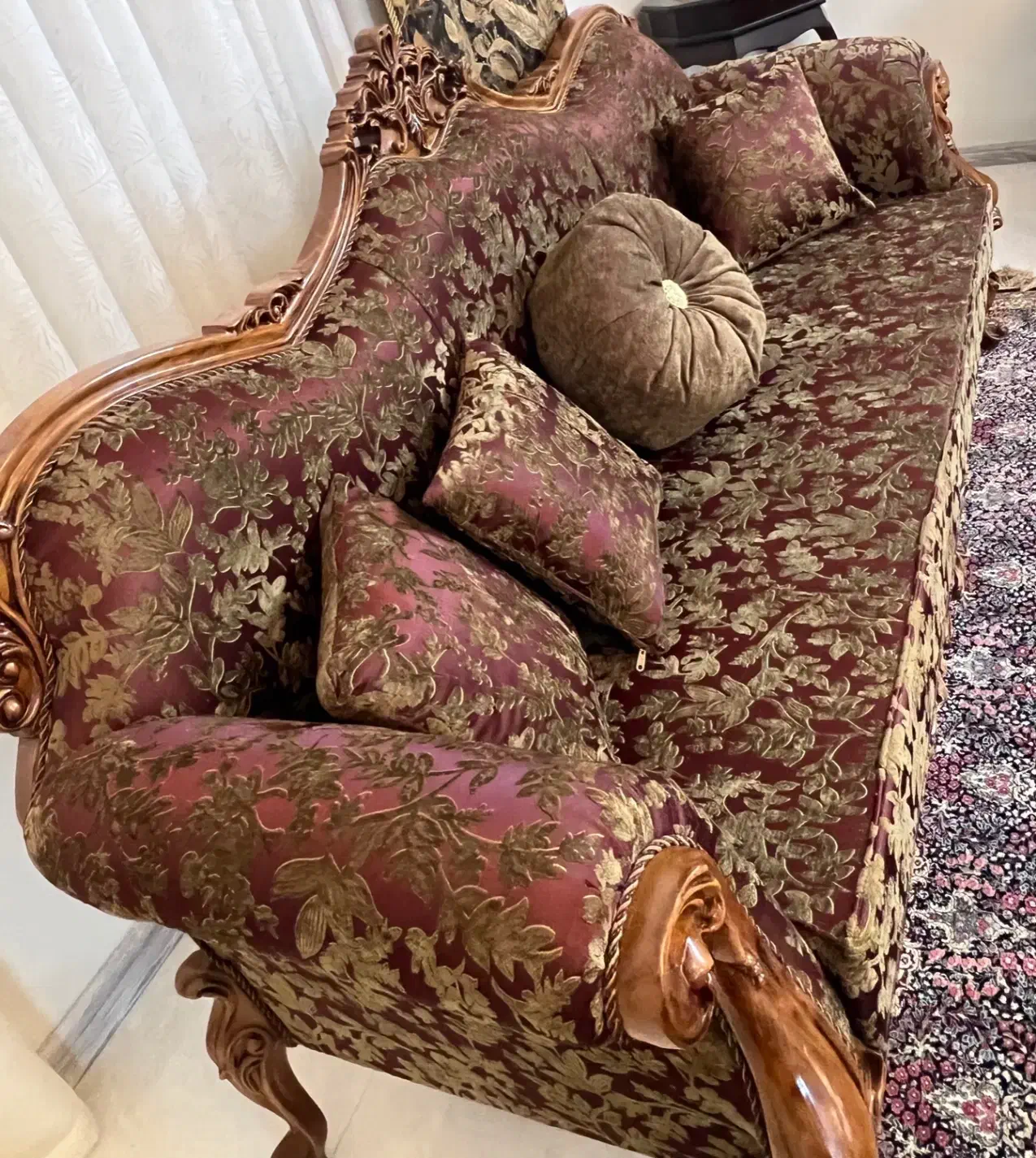 مبلمان سلطنتی/هشت نفره/درحدنو/چوب گردو|مبلمان خانگی و میز عسلی|تهران, تجریش|دیوار