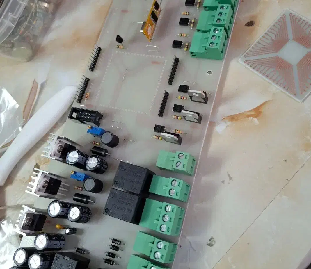 طراحی الکترونیک پروژه pcb برنامه نویسی avr آردوینو|خدمات پیشه و مهارت|مشهد, سراب|دیوار