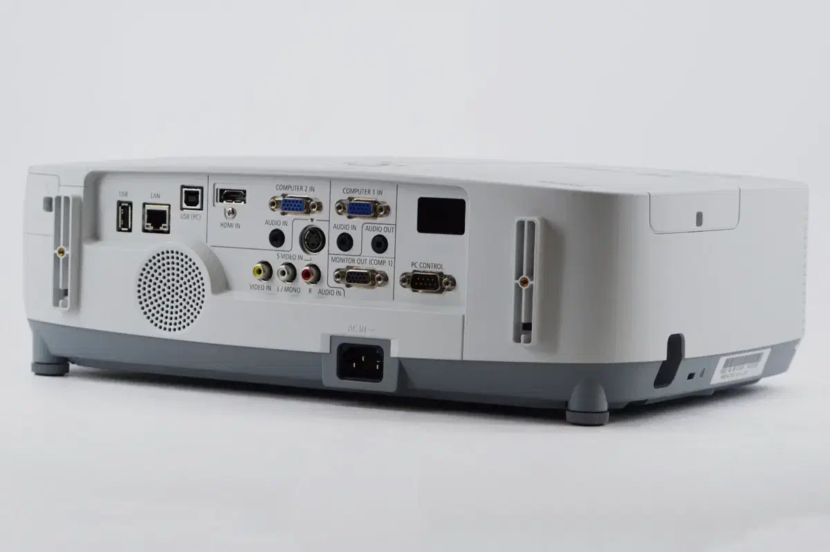 ویدئو پروژکتور خانگی سینمایی گیمینگ NEC P350W|تلویزیون و پروژکتور|مشهد, هنرستان|دیوار