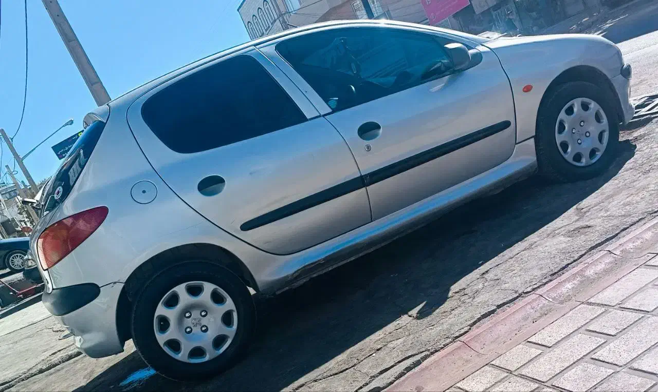 پژو ۲۰۶ مدل ۸۲|خودرو سواری و وانت|سنندج, |دیوار