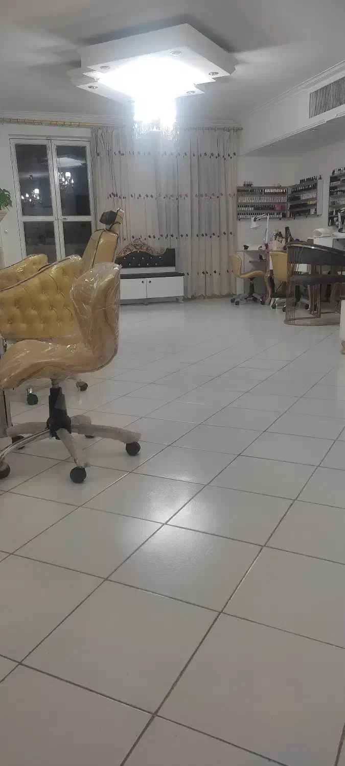 اجاره لاین زیبایی|خدمات آرایشگری و زیبایی|شیراز, خلیلی|دیوار