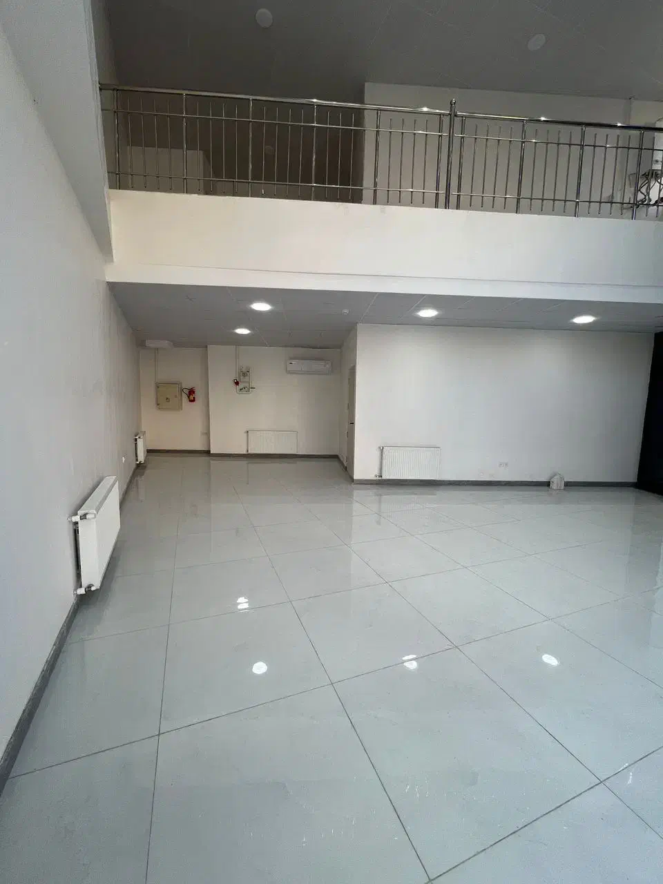 تجاری براصلی/قلی پور/فول امکانات|اجارهٔ مغازه و غرفه|رشت, آزادگان|دیوار