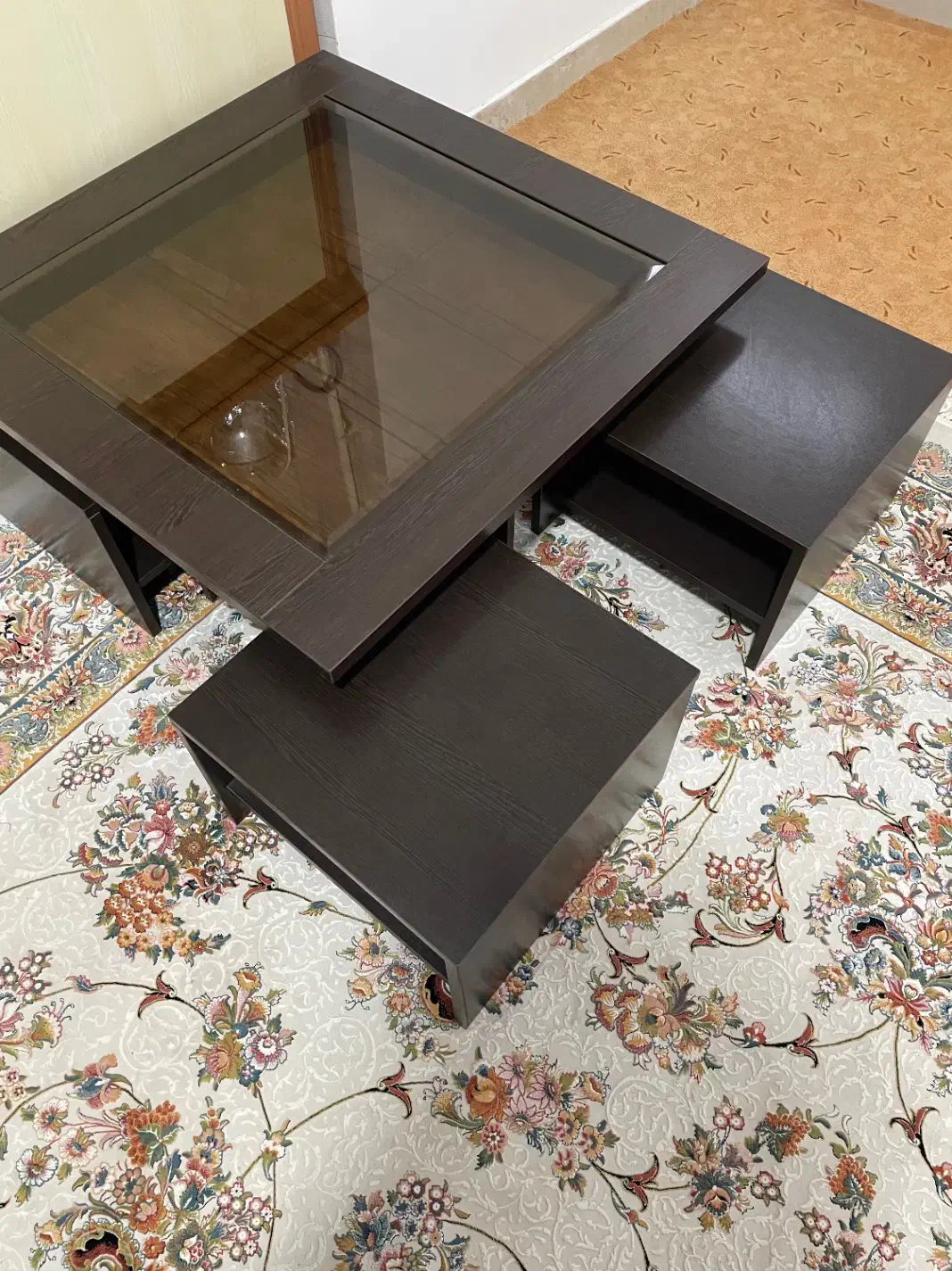 میز کنار مبلی ۵ تکه|مبلمان خانگی و میز عسلی|لاهیجان, شیخ زاهد|دیوار