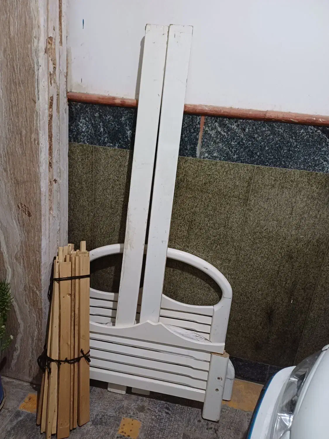 تخت خواب نوجوان بهمراه تشک و کمد دوتکه|تخت و سرویس خواب|عجب شیر, |دیوار