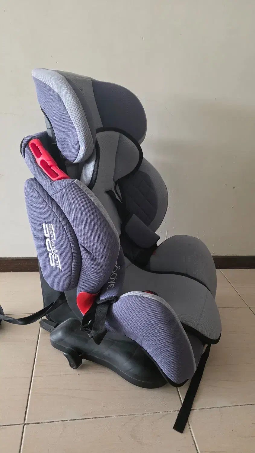 صندلی ماشین کودک|کالسکه و لوازم جانبی|اصفهان, باغ دریاچه|دیوار